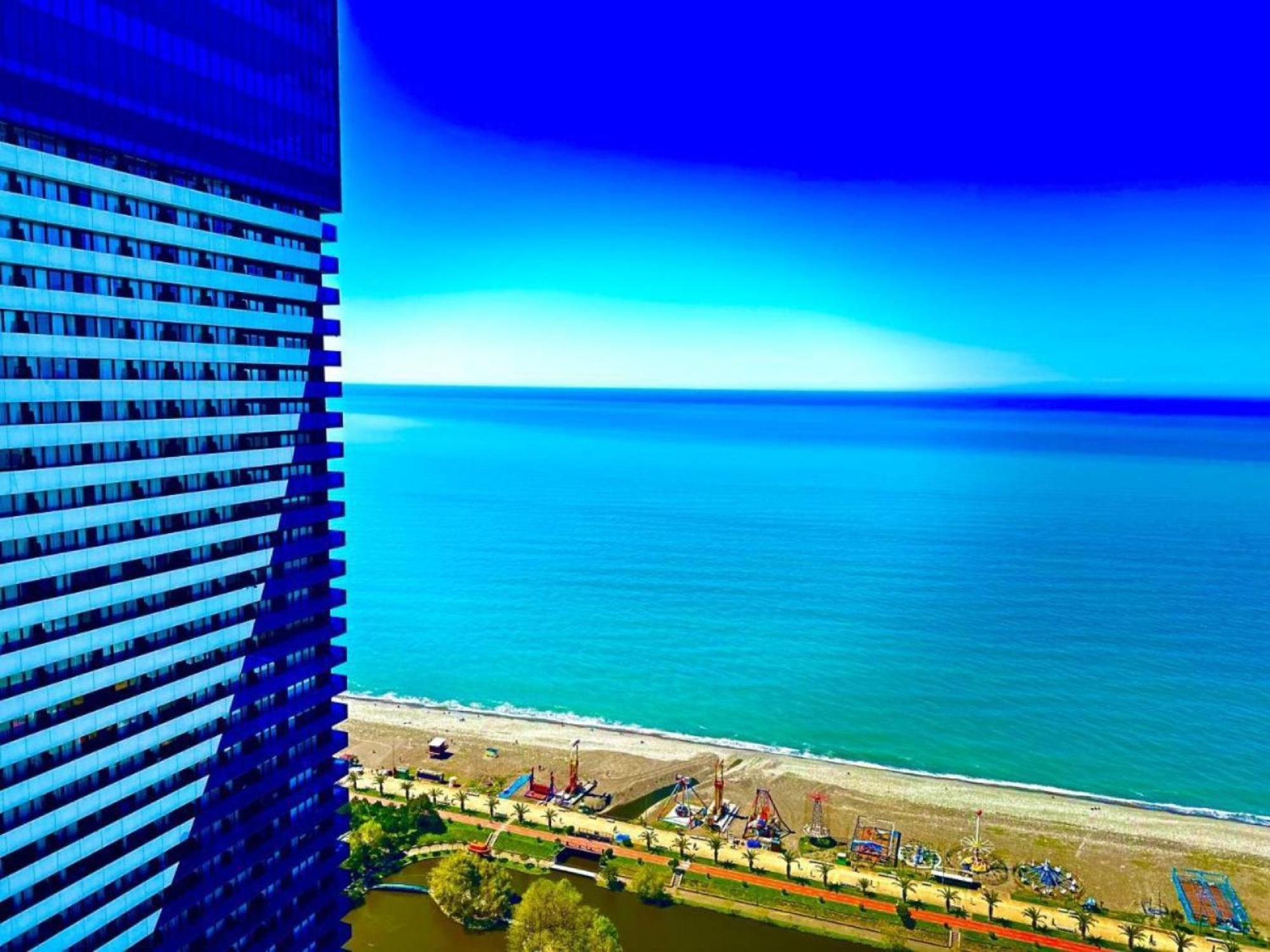 Delux Sea View Aparthotel In Orbi City Батуми Экстерьер фото
