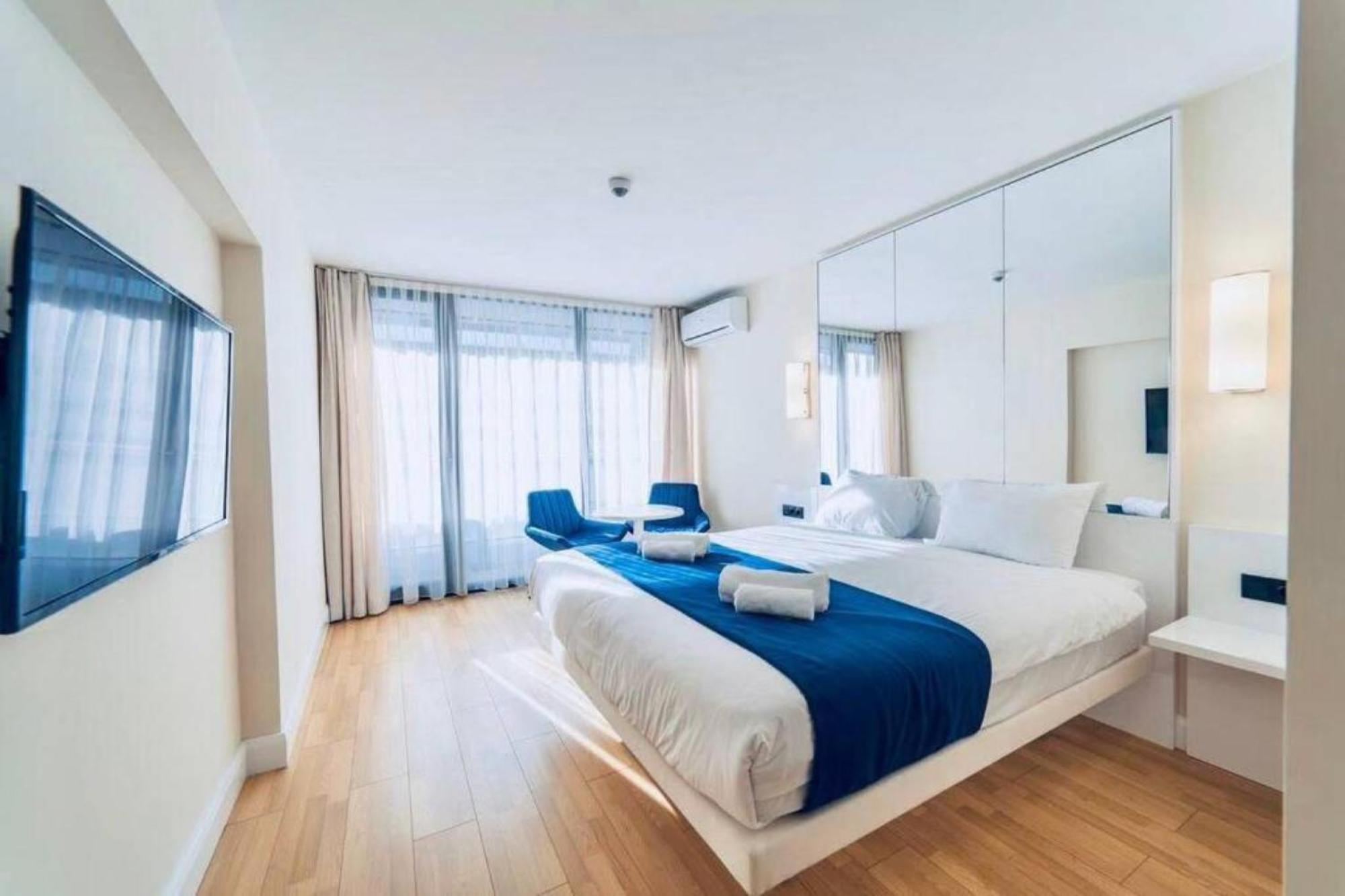 Delux Sea View Aparthotel In Orbi City Батуми Экстерьер фото