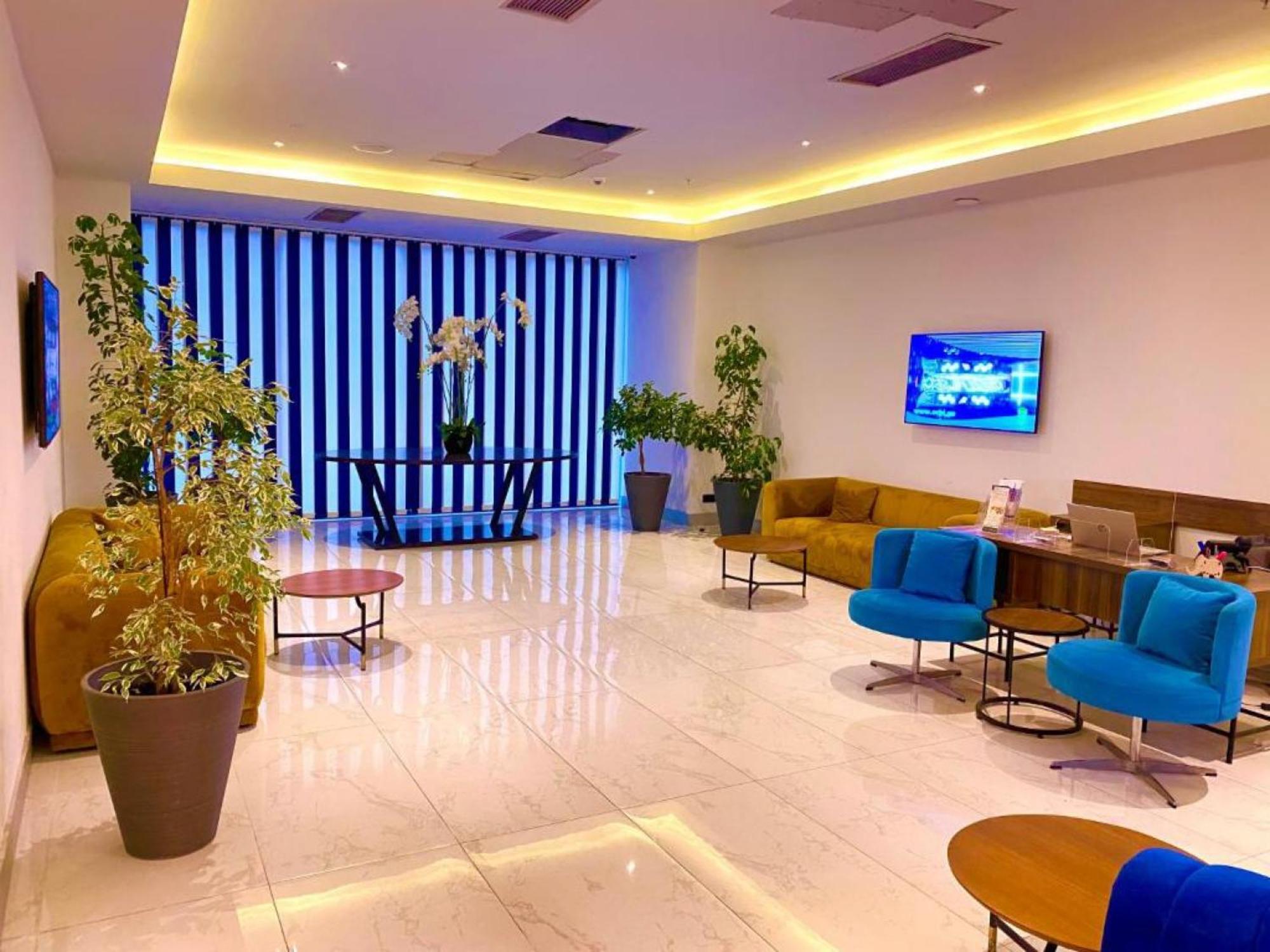 Delux Sea View Aparthotel In Orbi City Батуми Экстерьер фото