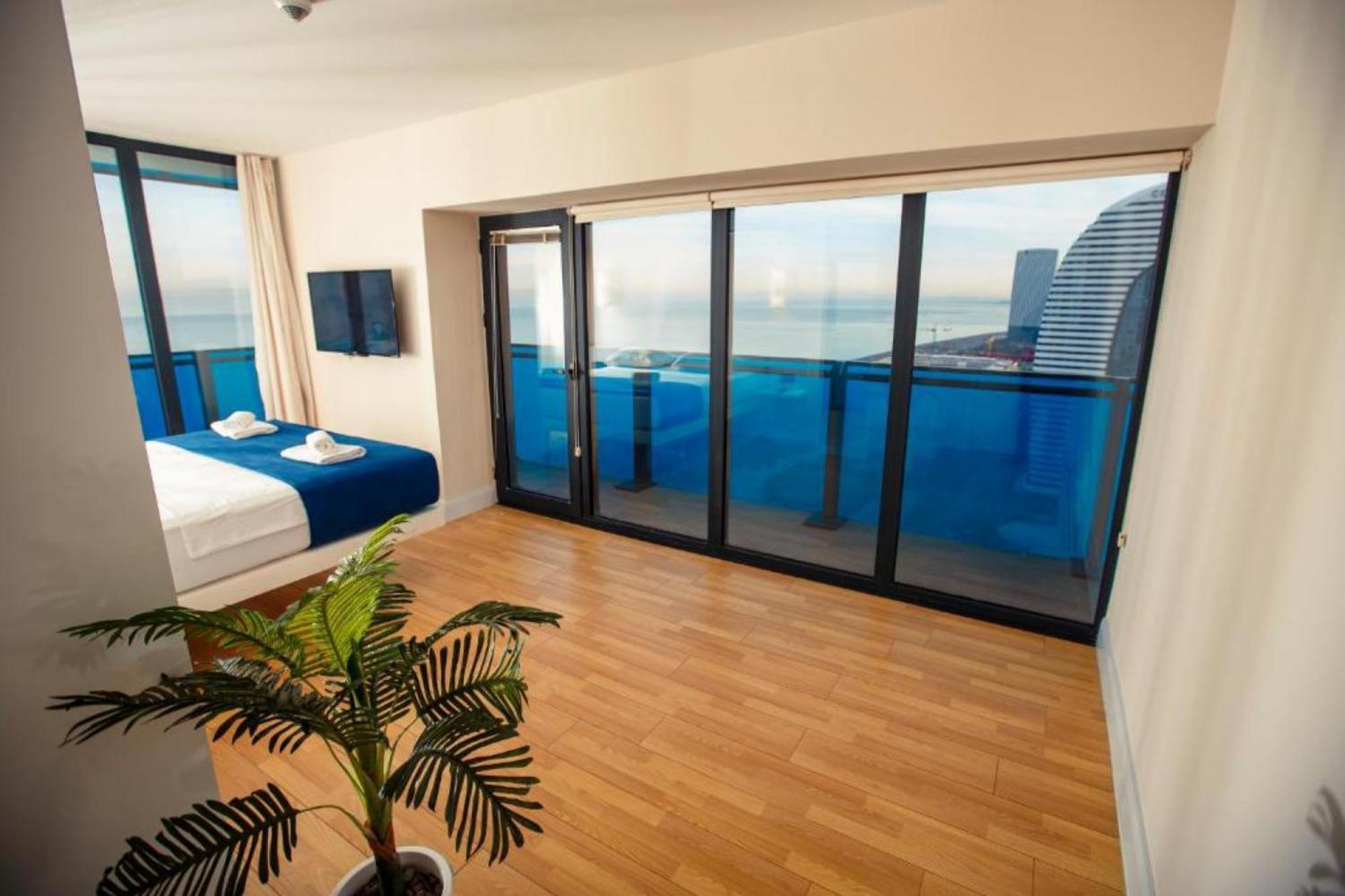 Delux Sea View Aparthotel In Orbi City Батуми Экстерьер фото