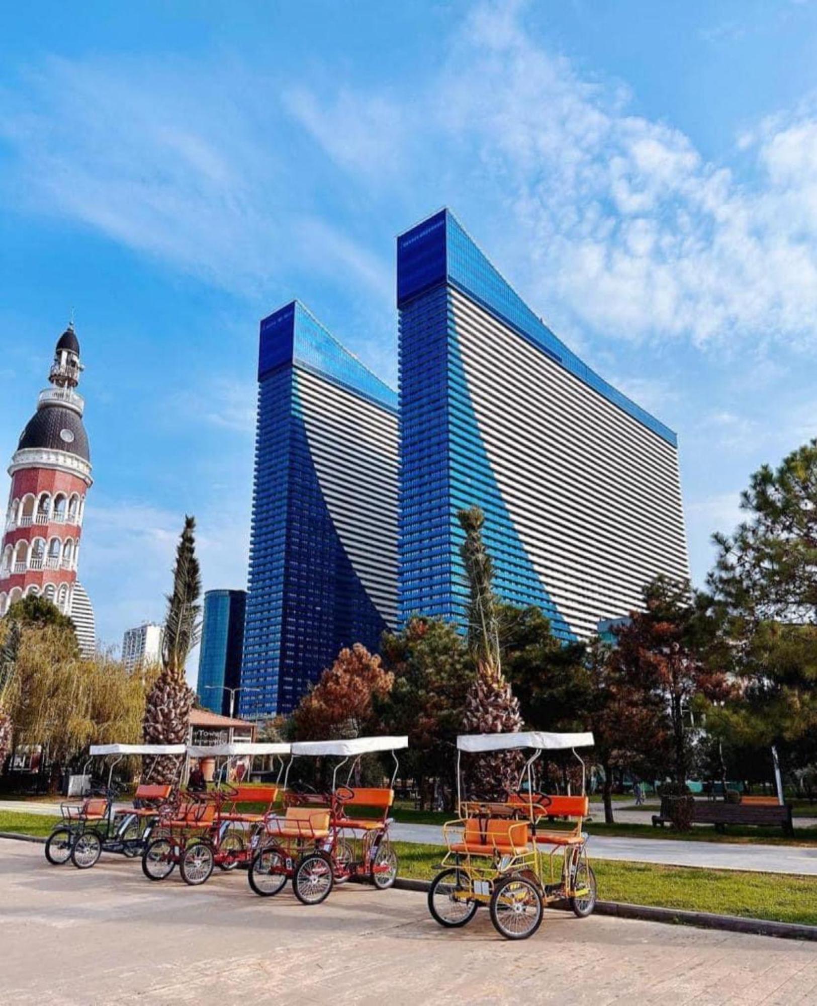 Delux Sea View Aparthotel In Orbi City Батуми Экстерьер фото